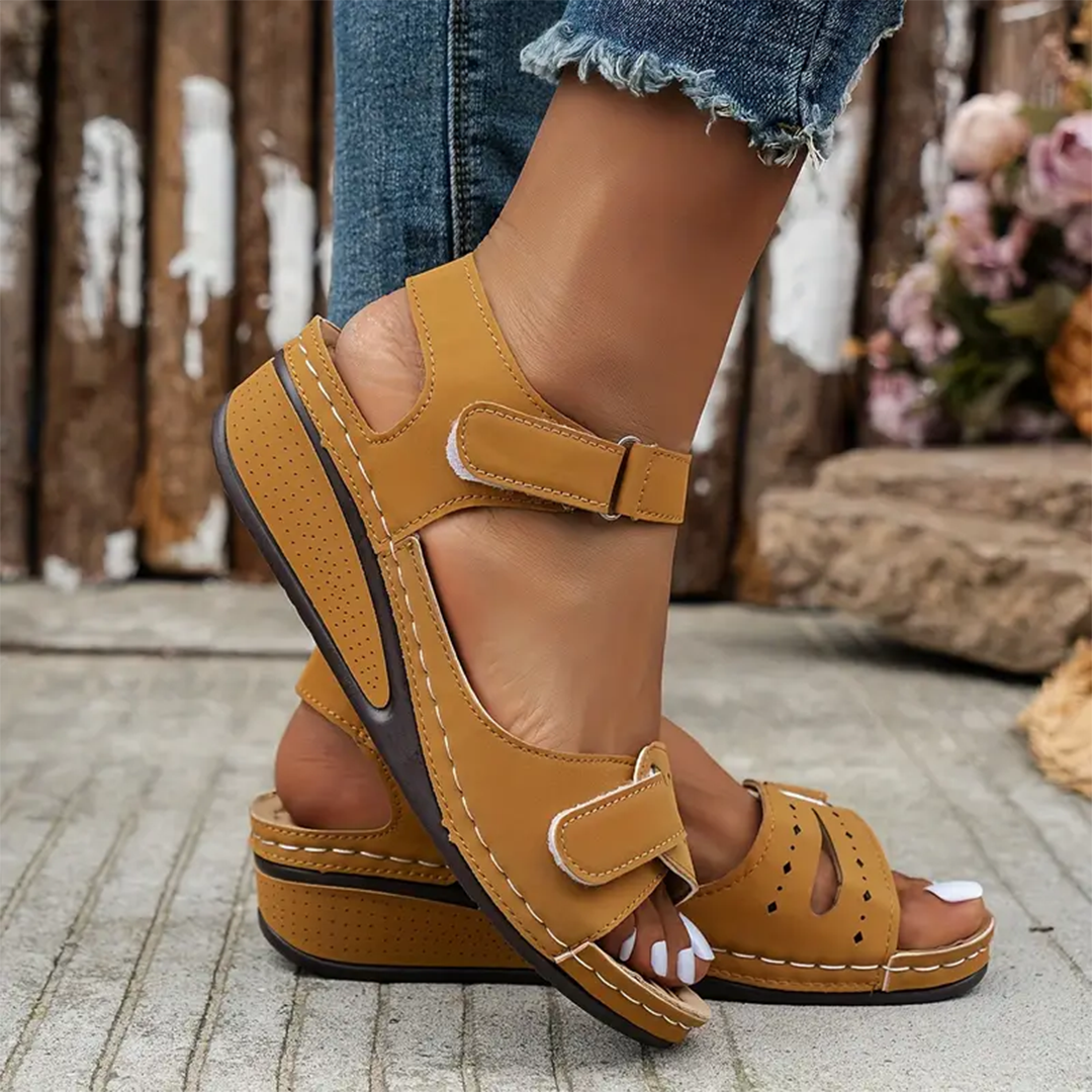 Nolwenn™ - Sandales Sport à Talon Compensé Confortables et Élégantes