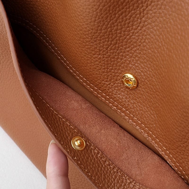 Corinne™ - Sac à épaule en cuir élégant et spacieux