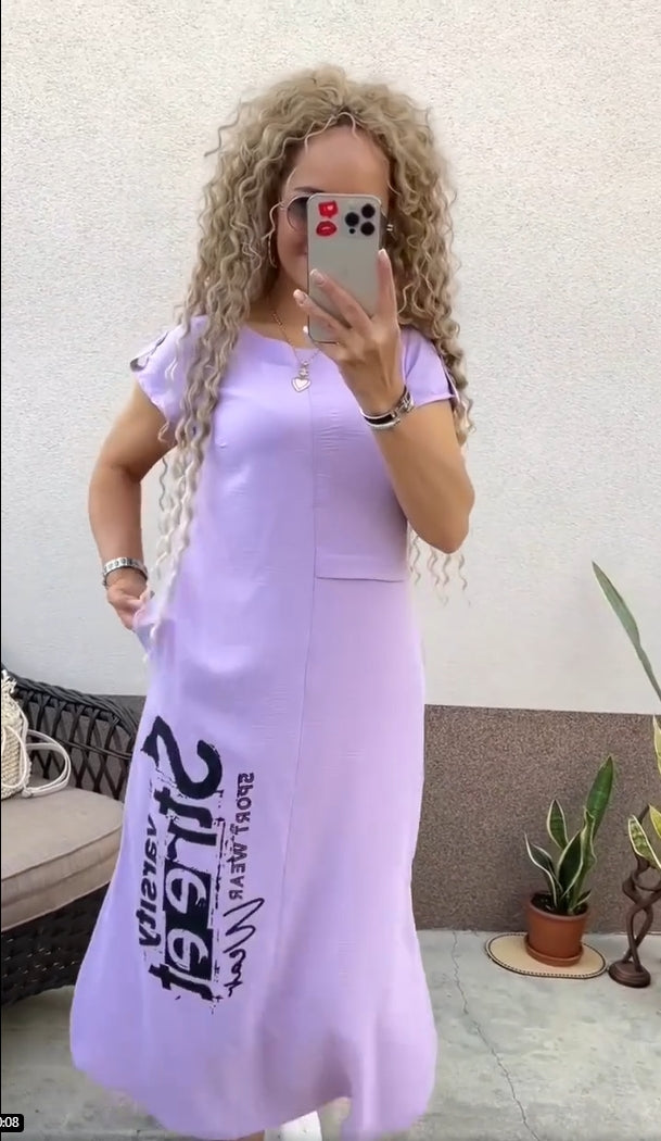 Delara™ - Robe à imprimé lettres avec col rond et fente au niveau des poches