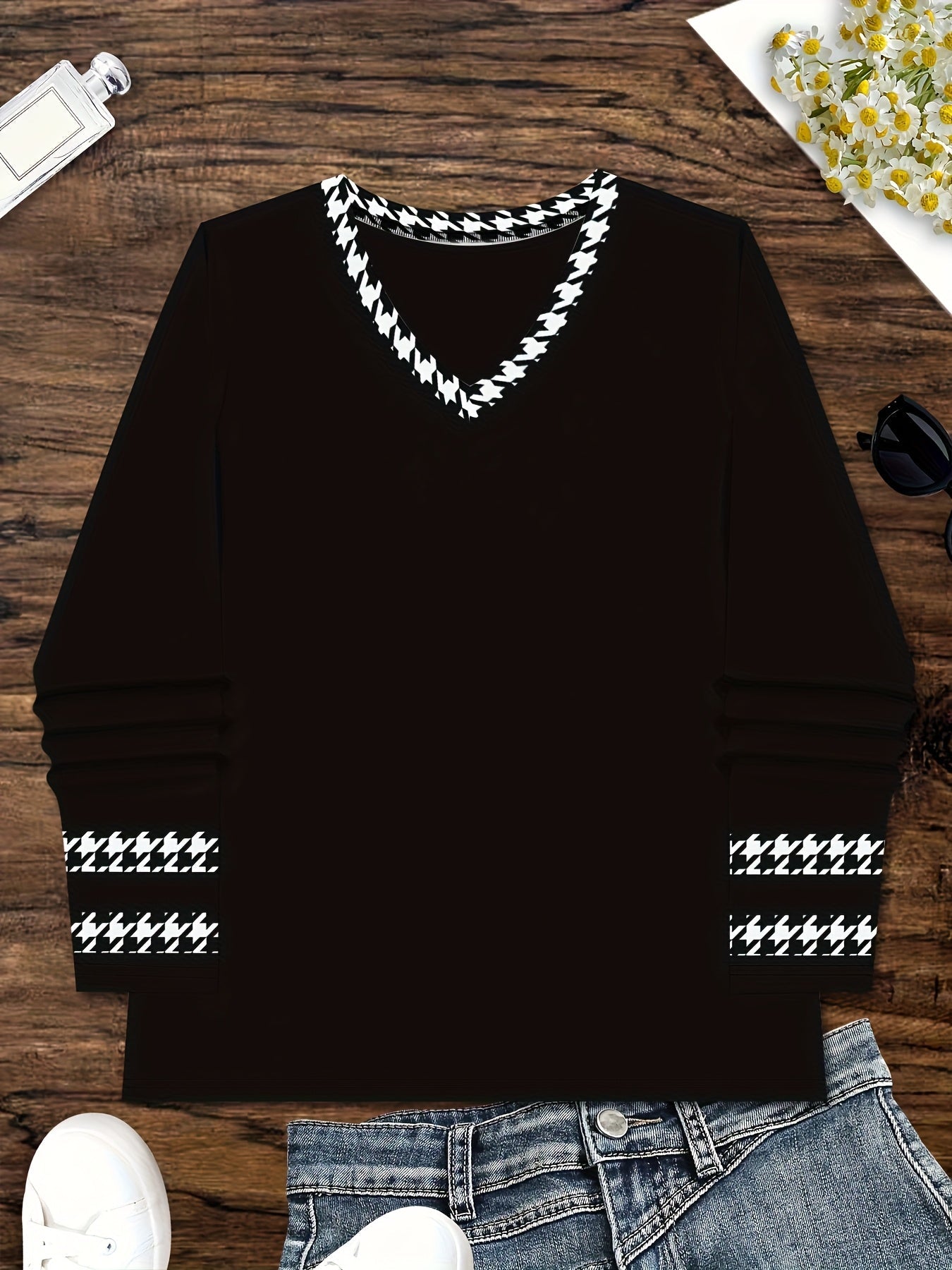Pavlina - T-shirt Rayé Chic à Col en V