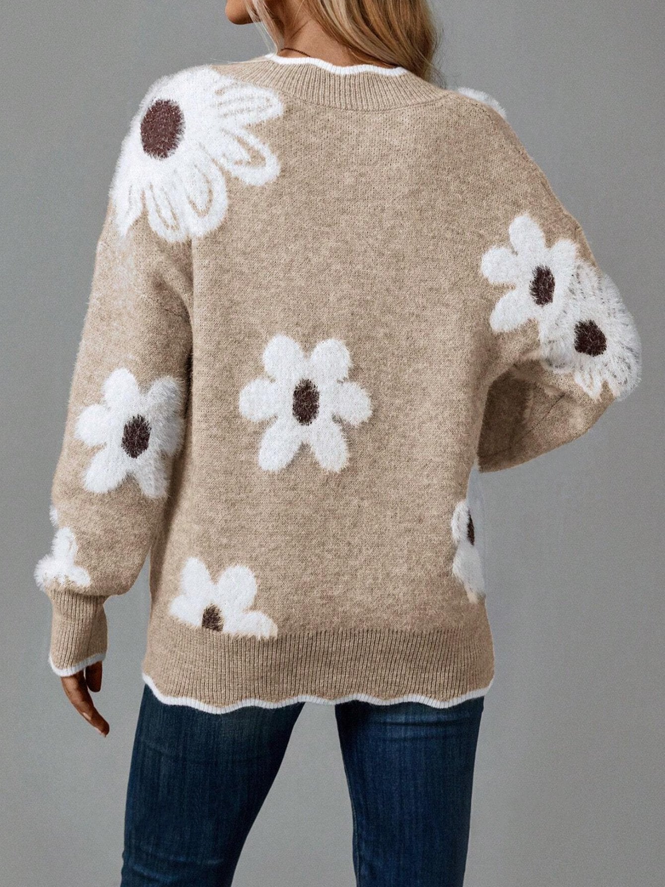 Odette™ - Pull Floral Élégant avec Bordure Festonnée