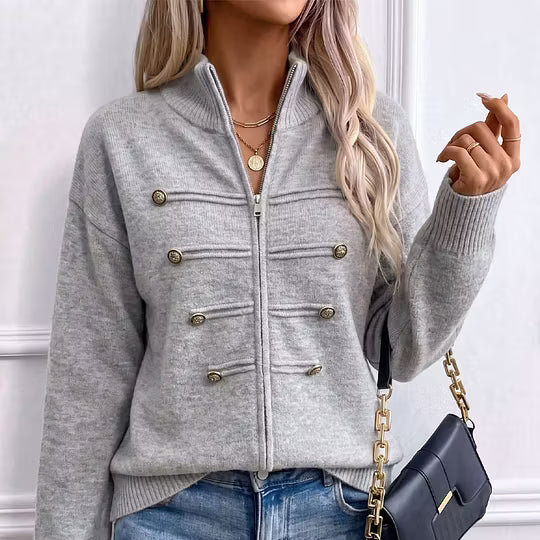 Teuntje - Gilet en maille femme à col montant zippé et boutons décoratifs