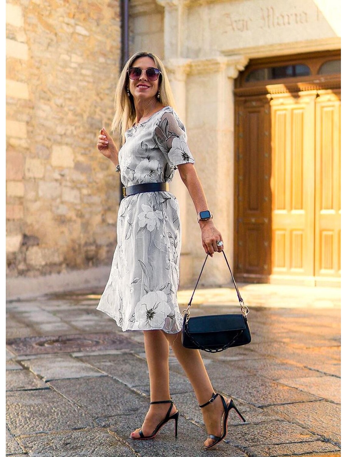 Serenella™ - Robe Midi Plissée à Imprimé Floral pour un Style Élégant et Confortable