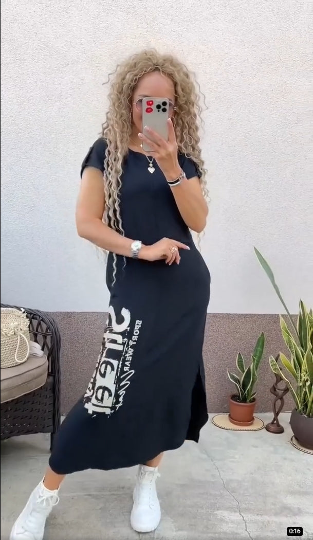 Delara™ - Robe à imprimé lettres avec col rond et fente au niveau des poches