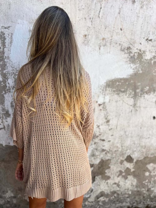 Delia™ - Top tricoté à col en V avec motif creux