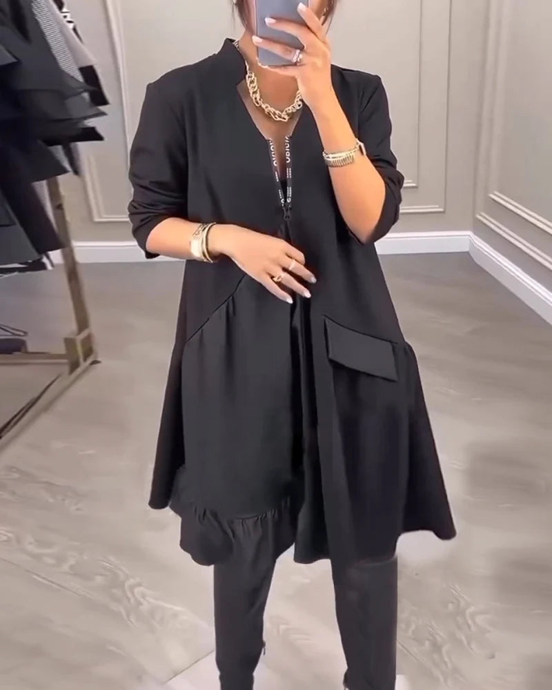 Elyssane™ - Robe fluide à l’allure artistique et col en V