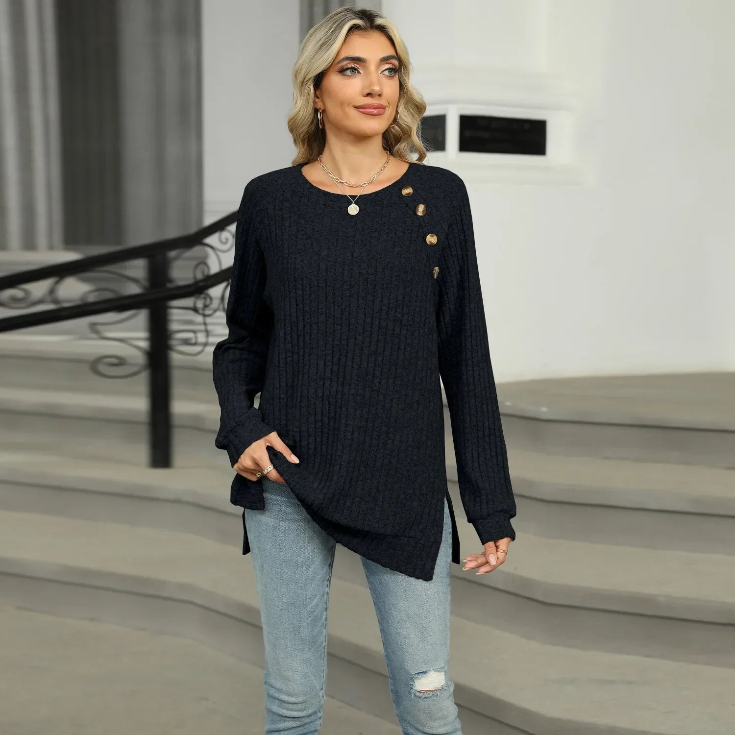 Aline™ - Pull élégant pour femme avec boutons décoratifs