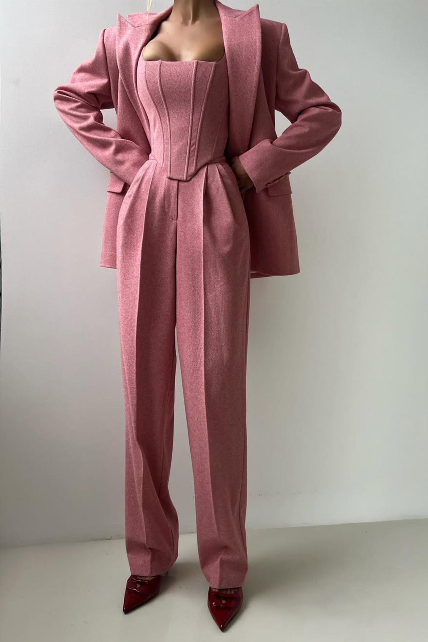 Renata™ - Costume 3 pièces avec blazer croisé