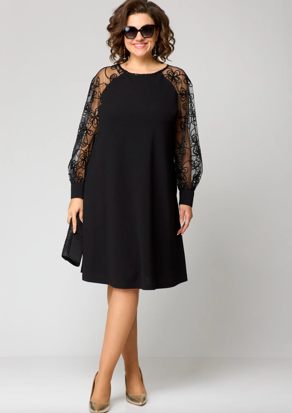 Yvonne™ - Élégante robe en dentelle, coupe ajustée et fente