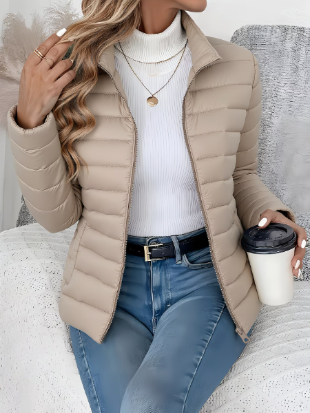 Noxira™ - Veste Femme Matelassée Légère Coupe Ajustée Col Montant Printemps