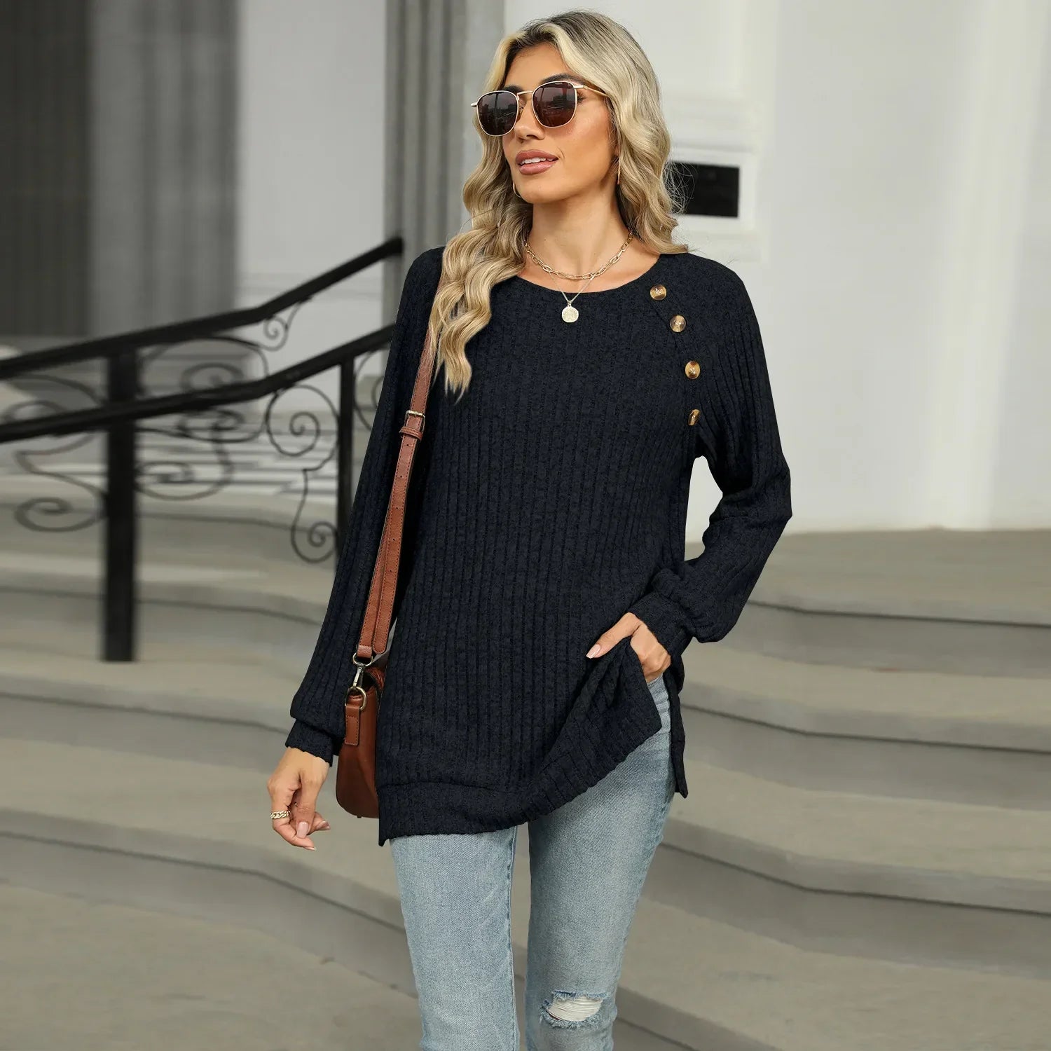 Aline™ - Pull élégant pour femme avec boutons décoratifs