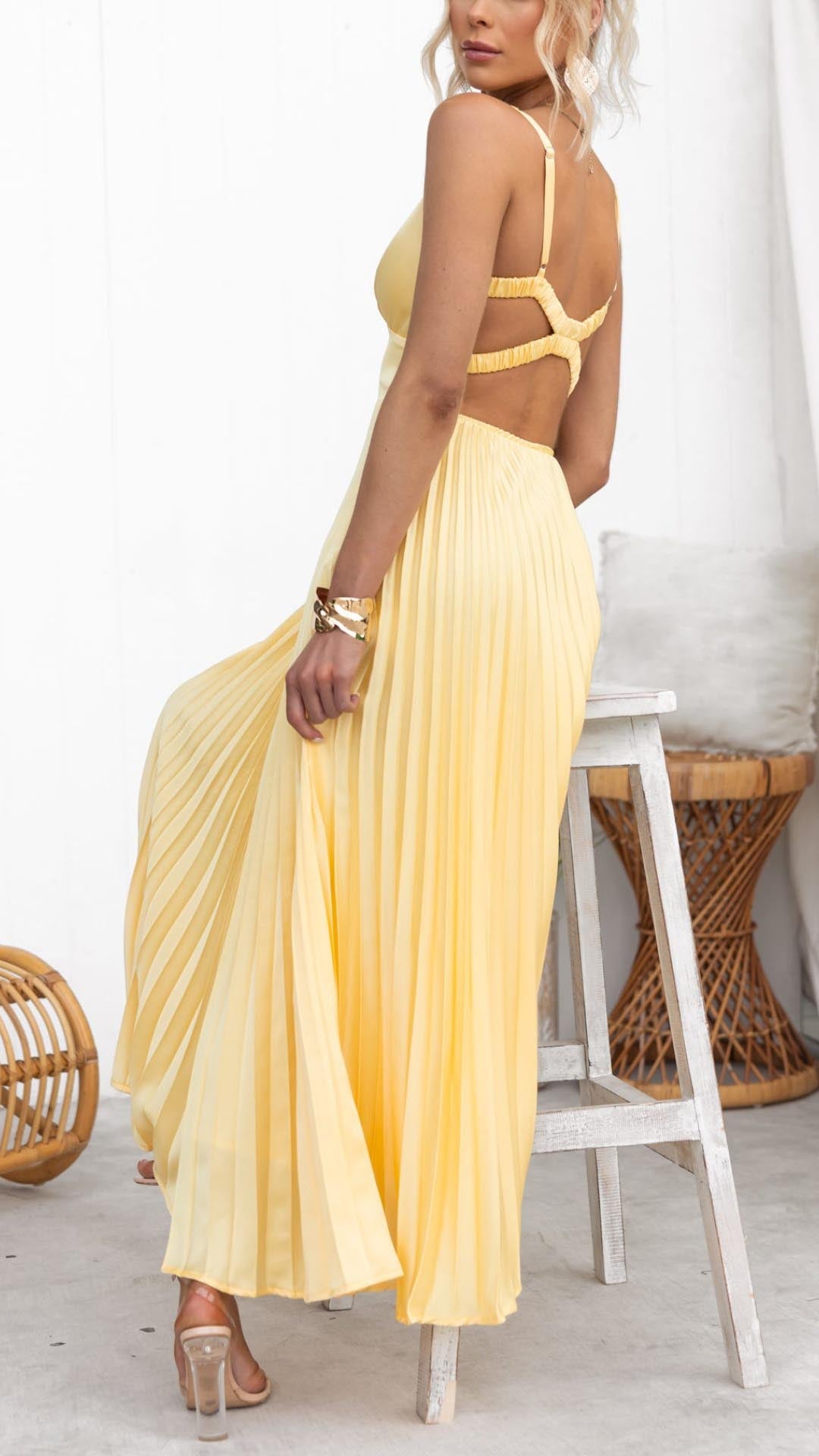 Darya™ - Robe Maxi Plissée Jaune à Décolleté en V