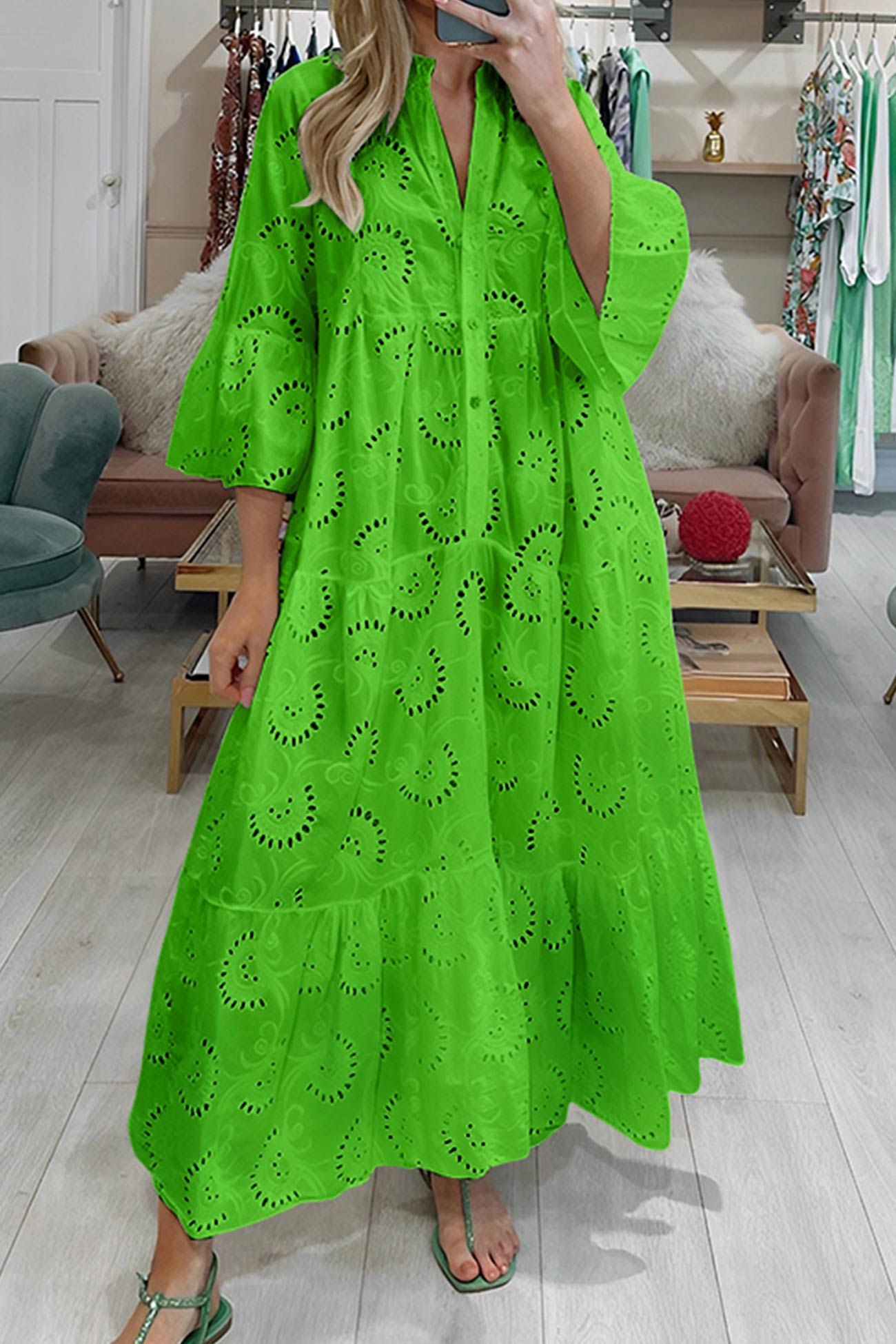 Noa™ - Robe en coton avec manches brodées et col en V