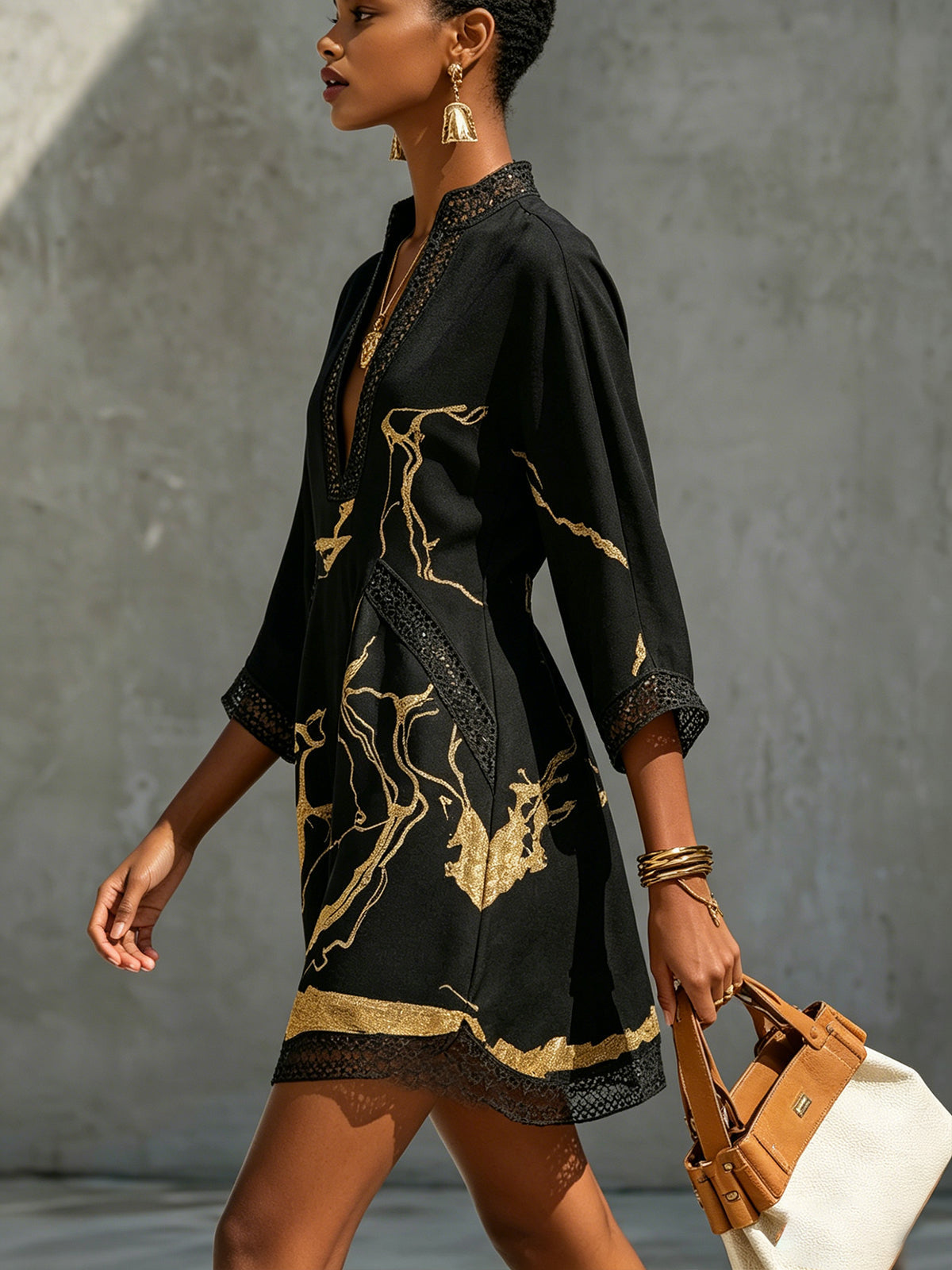 Demira - Mini robe noire femme à imprimé marbre doré