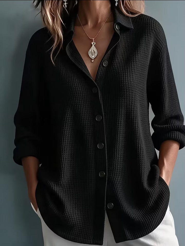 Leentje - Chemise femme en maille texturée à col et boutons