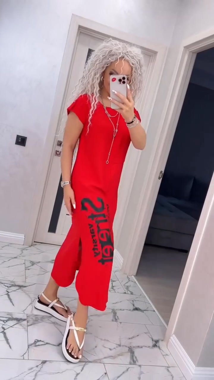 Delara™ - Robe à imprimé lettres avec col rond et fente au niveau des poches