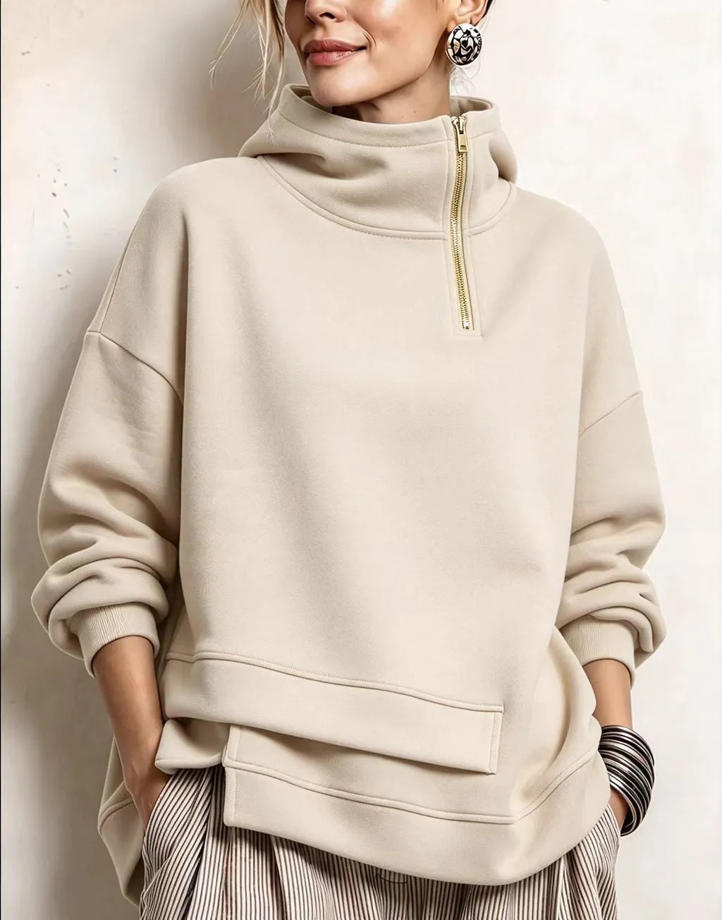 Janine - Sweat femme à col montant zippé et ourlet asymétrique