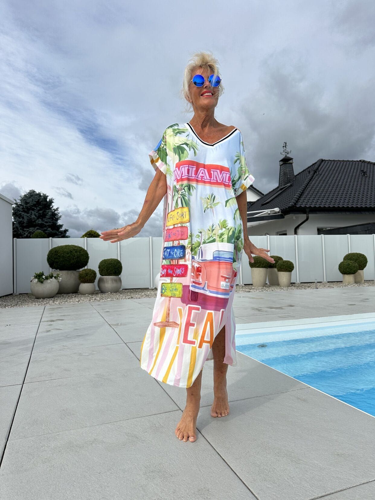Cerelina™ - Robe d'été pour femme à manches courtes et décolleté en V, avec imprimé