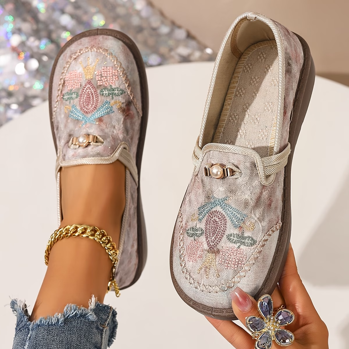 Fynora™ - Chaussures Femme Confort Quotidien Design Brodé Style Décontracté