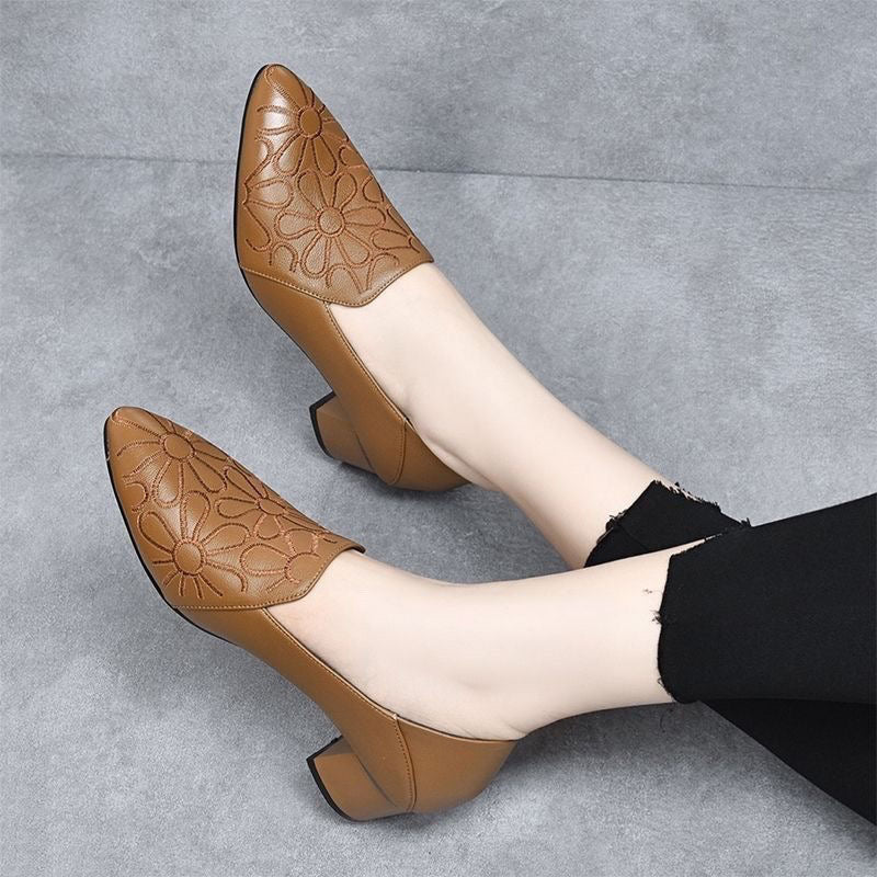 Doralyn™ - Escarpins en Cuir Véritable à Broderies Élégantes