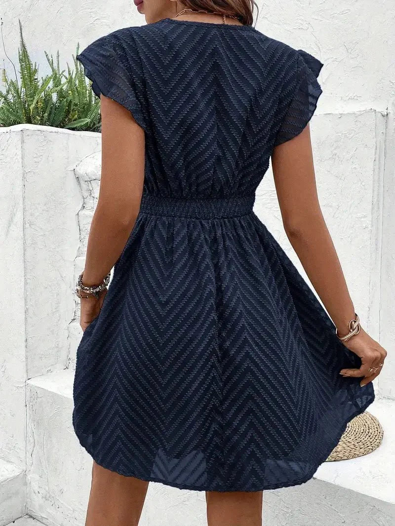 Esoline - Robe courte femme brodée à col V et taille marquée