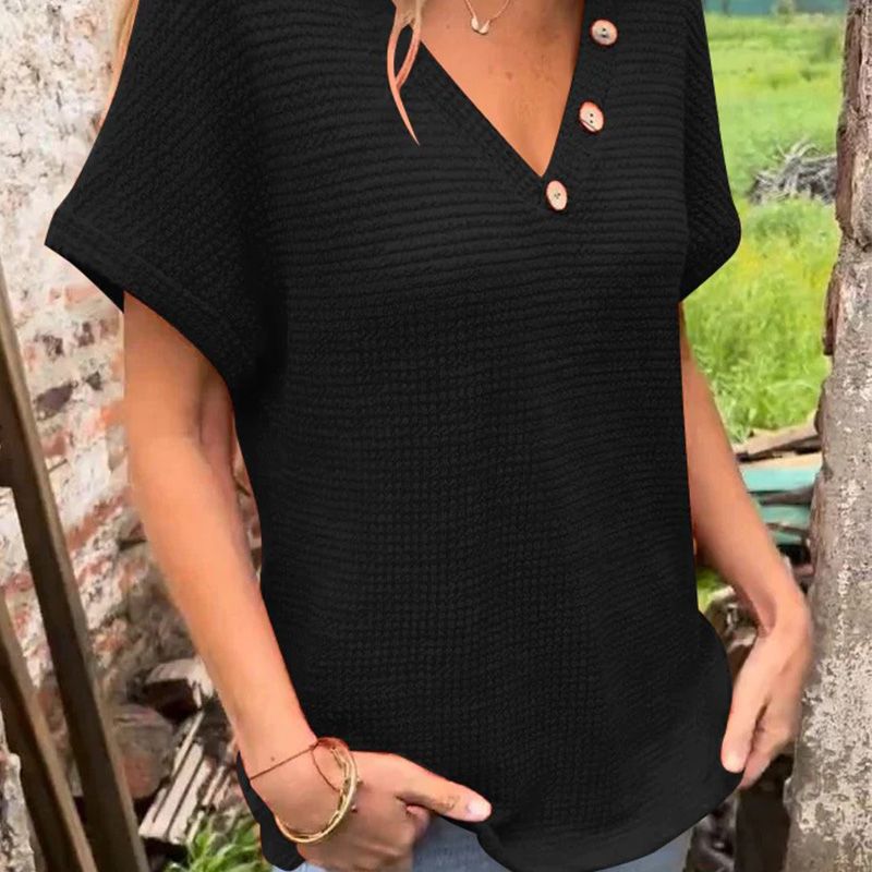 Adina™ - Pull élégant à décolleté en V avec manches courtes et boutons