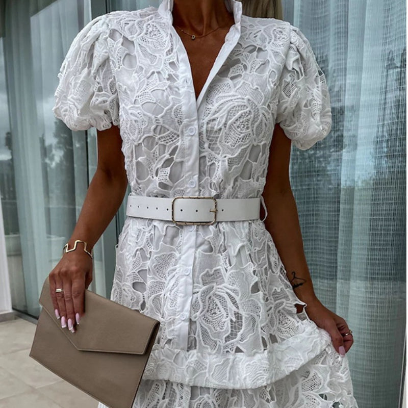 Layla™ - Robe rétro en dentelle avec manches courtes et découpes pour femmes