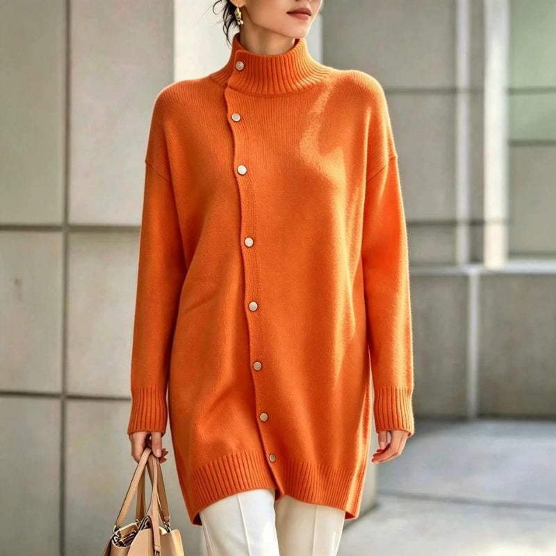 Clarinde - Pull femme en maille à col roulé avec boutons asymétriques