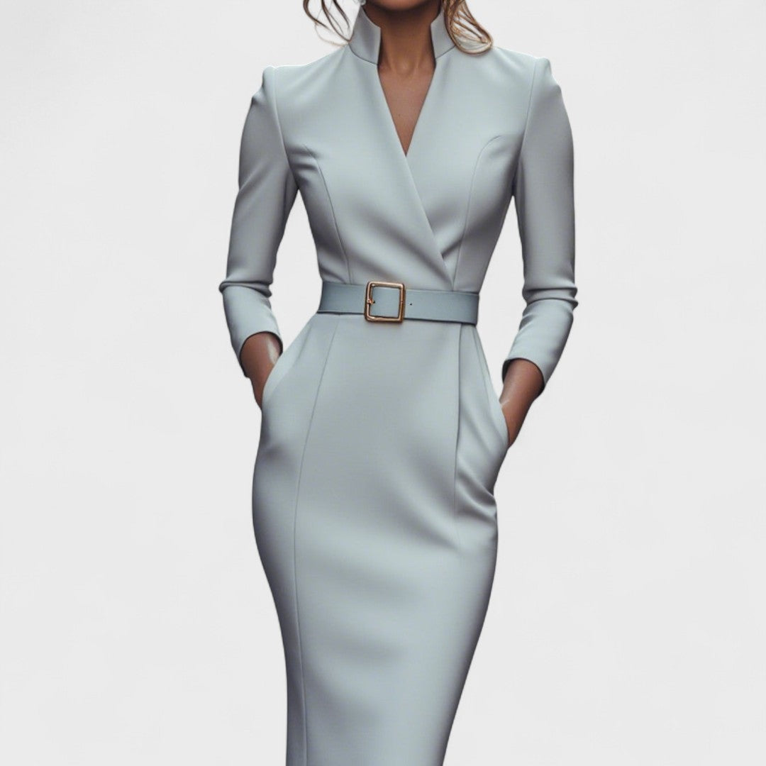 Irielle™ - Robe Élégante avec Ceinture et Col Mao