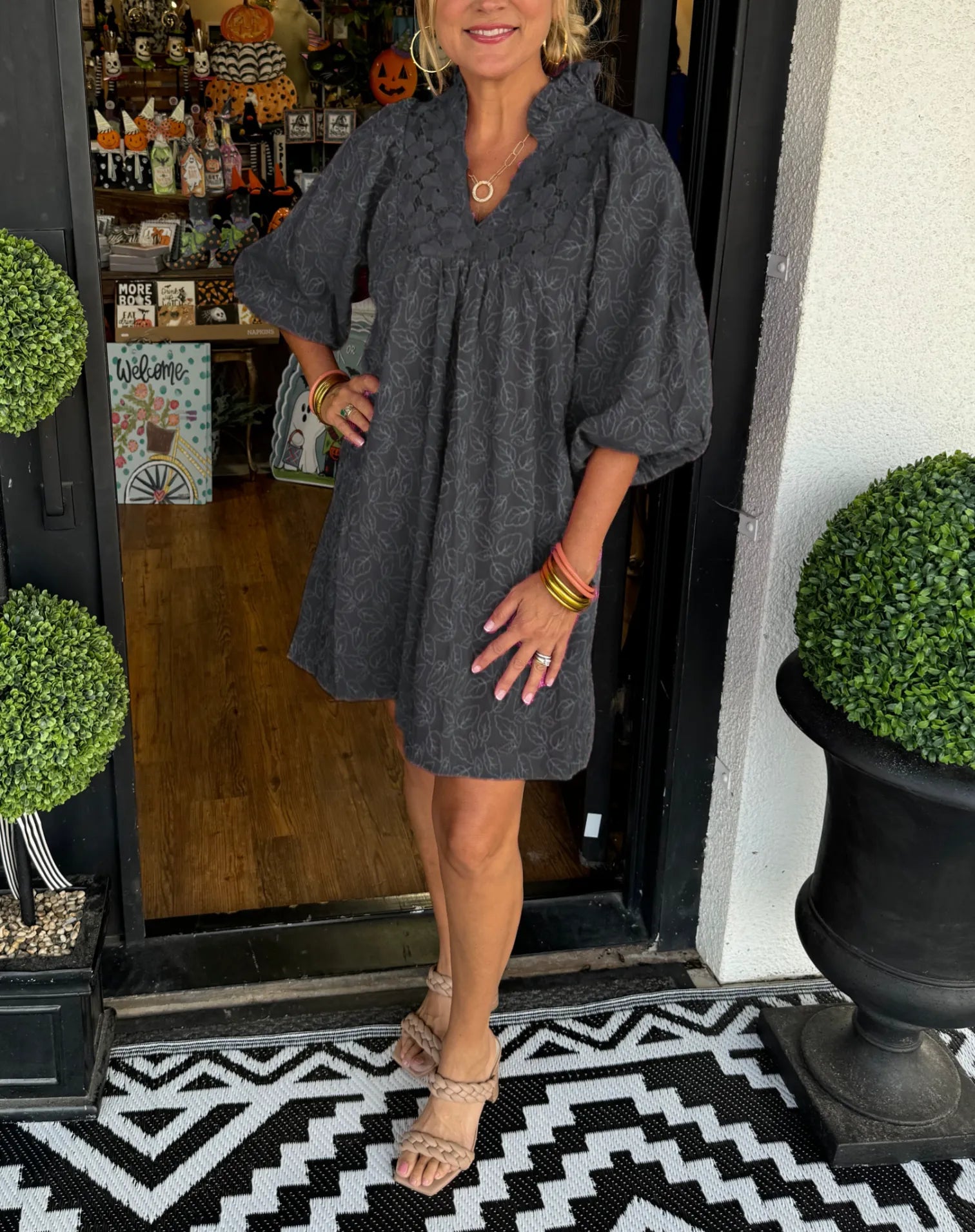 Tesia™ - Robe Courte Jacquard à Manches Bouffantes