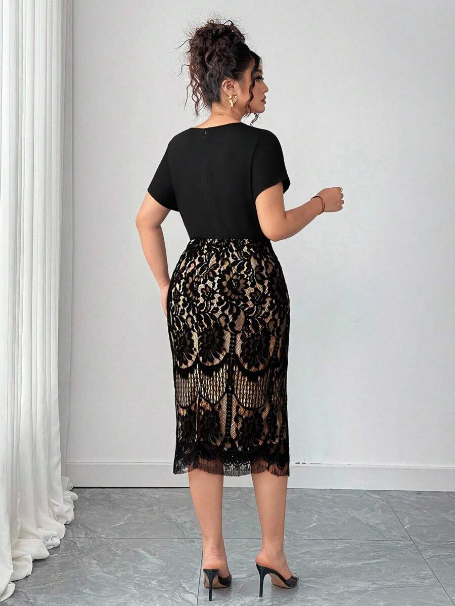 Ovelia™ - Robe Soirée Dentelle Taille Haute Col V Manches Courtes