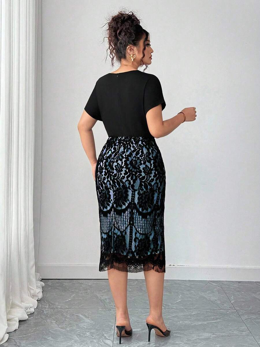 Ovelia™ - Robe Soirée Dentelle Taille Haute Col V Manches Courtes