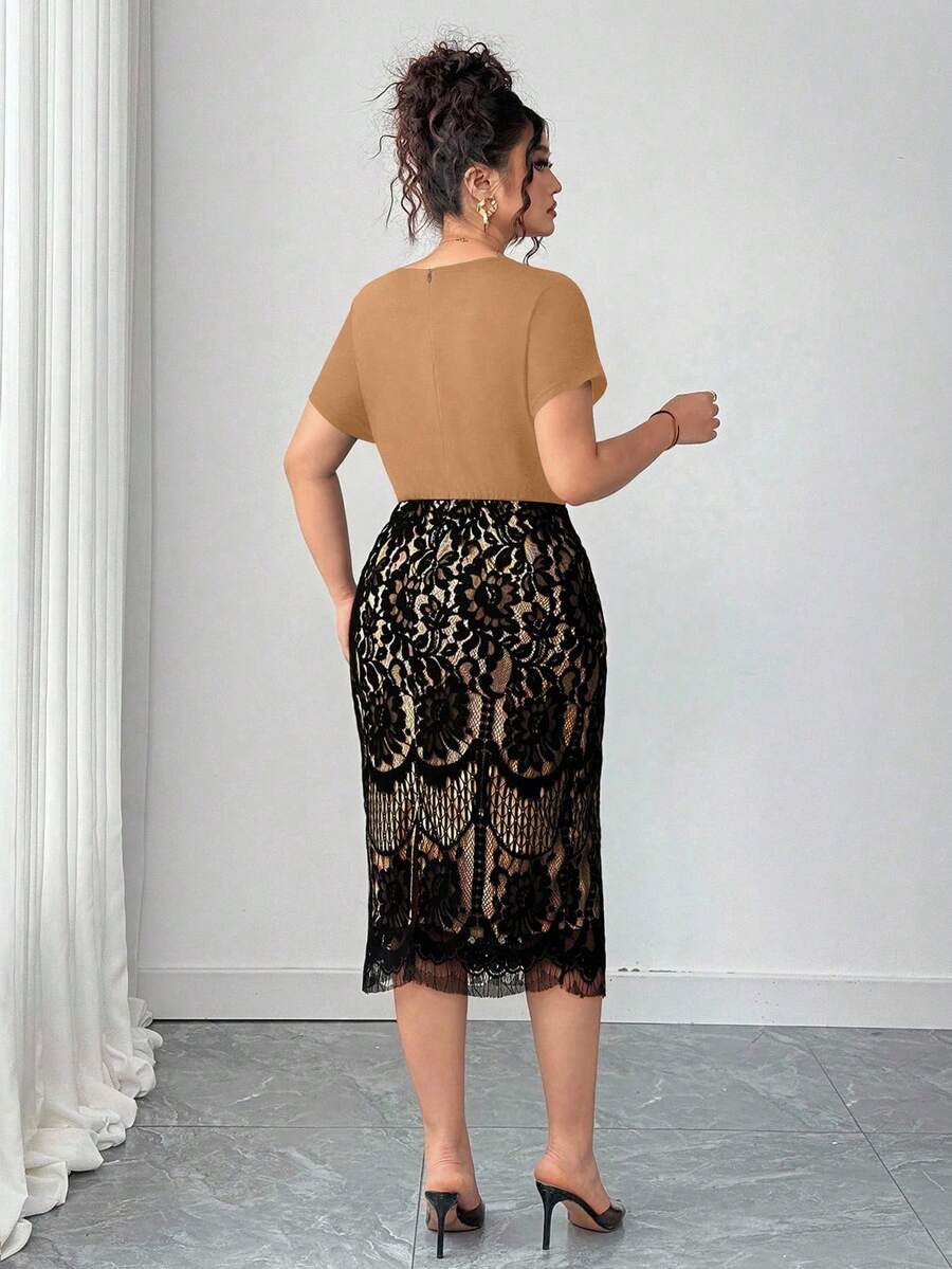 Ovelia™ - Robe Soirée Dentelle Taille Haute Col V Manches Courtes