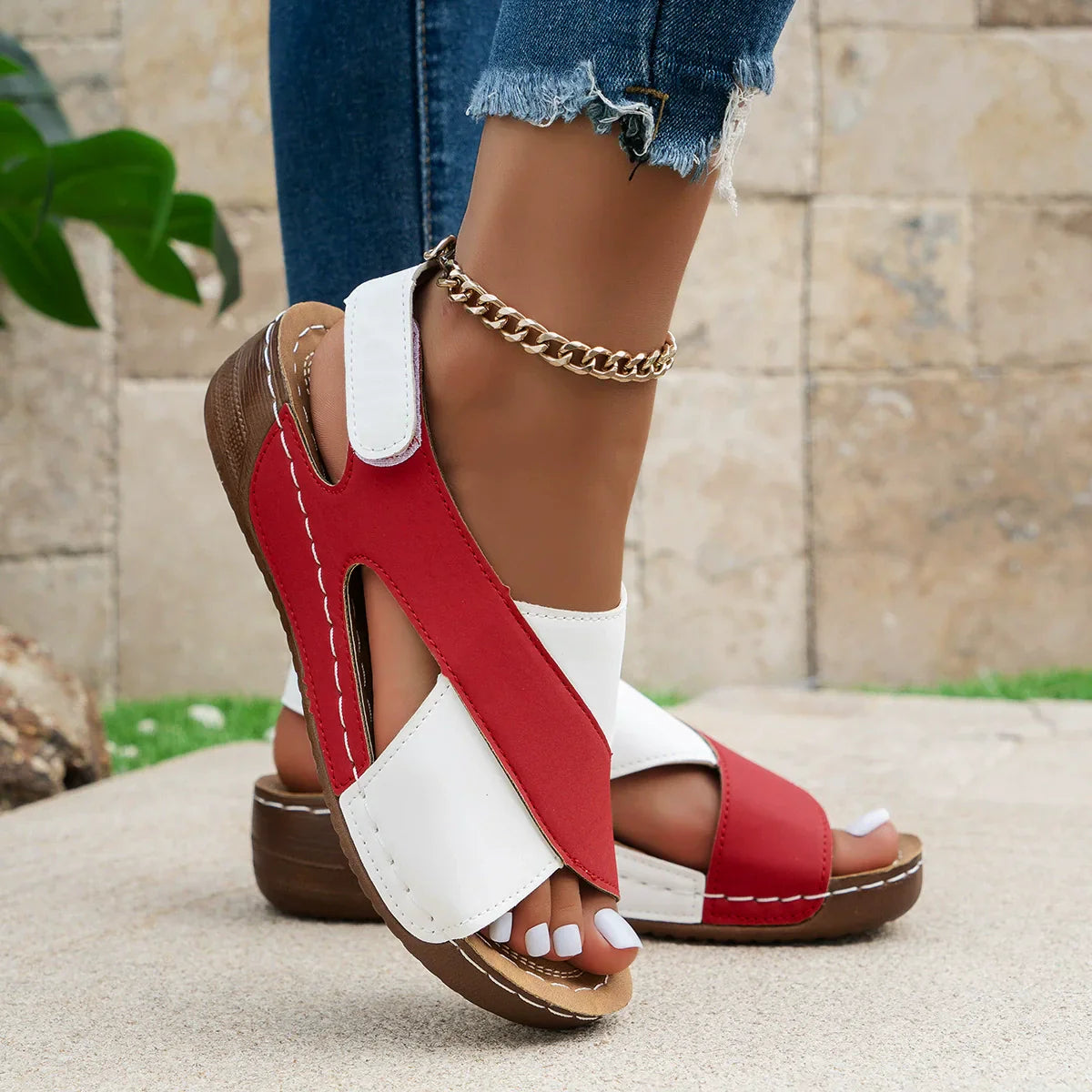 Milena™ - Sandales Orthopédiques avec Talon Oblique Ultra Confortables pour Femme