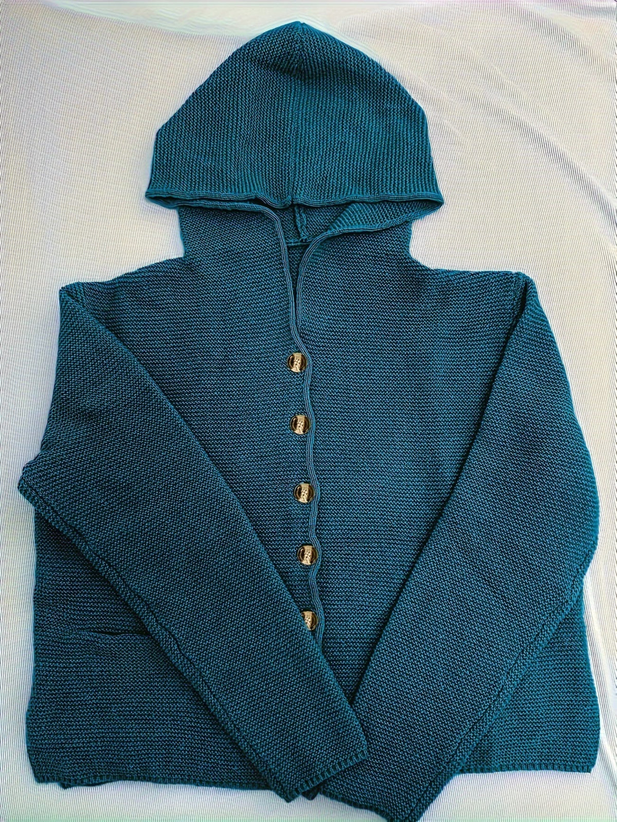 Maëline - Cardigan femme en grosse maille à capuche et boutons