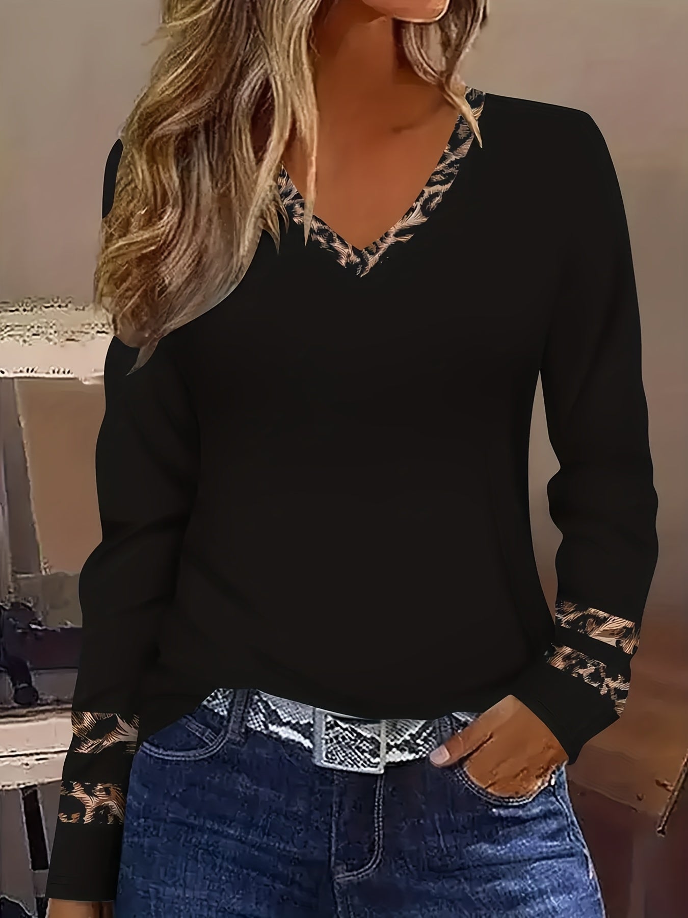 Pavlina - T-shirt Rayé Chic à Col en V