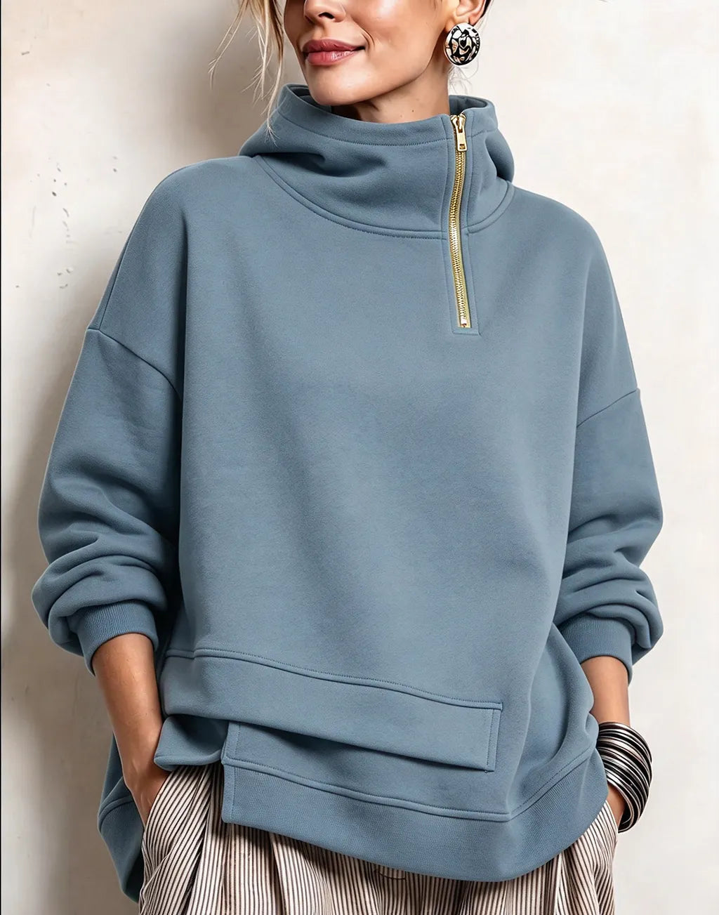 Janine - Sweat femme à col montant zippé et ourlet asymétrique