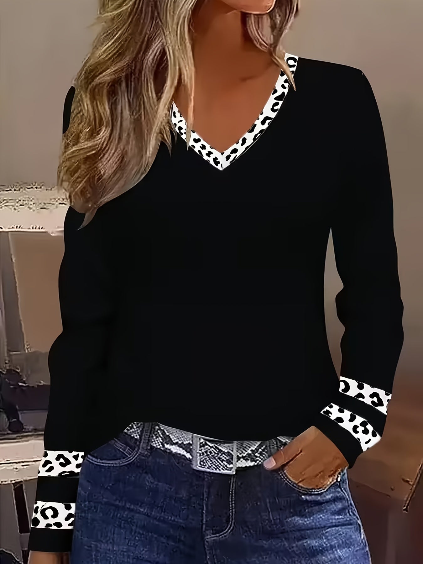 Pavlina - T-shirt Rayé Chic à Col en V