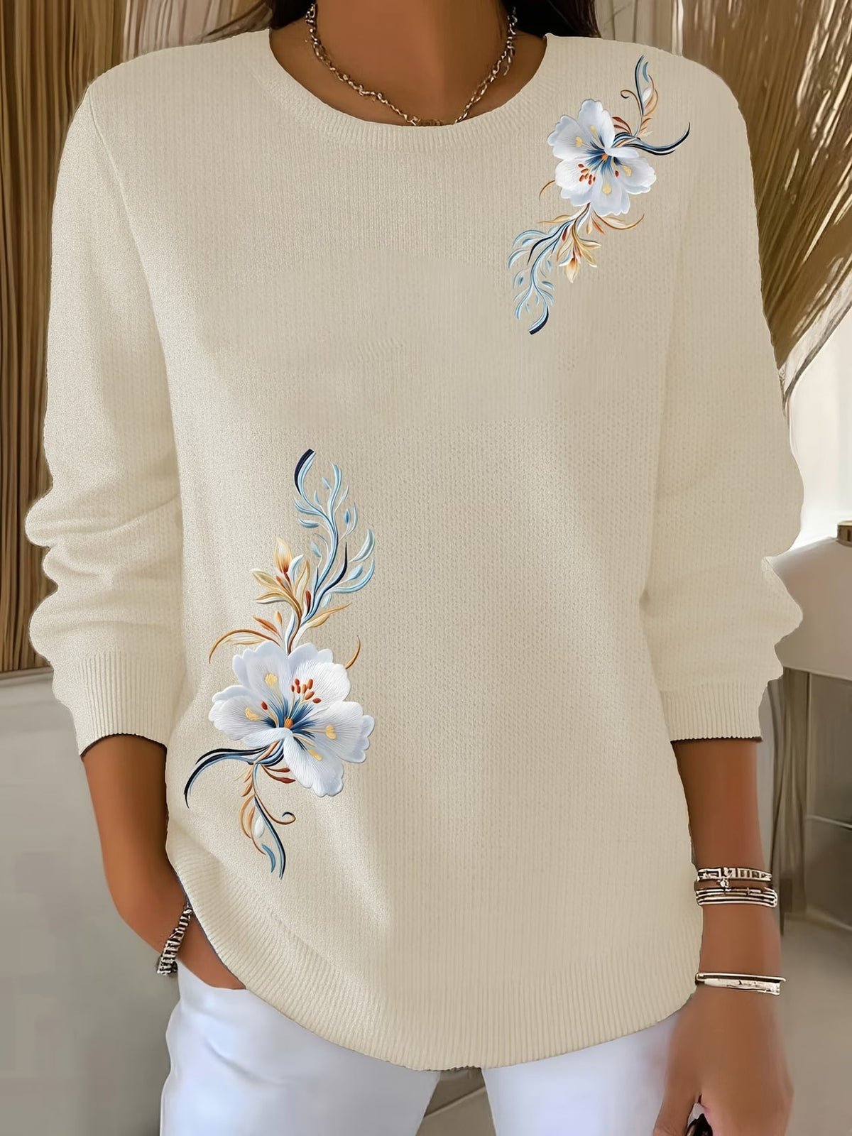 Yenthe - Pull femme rouge à fleurs imprimées et col rond