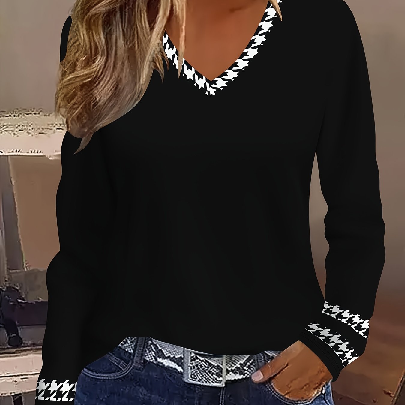 Pavlina - T-shirt Rayé Chic à Col en V