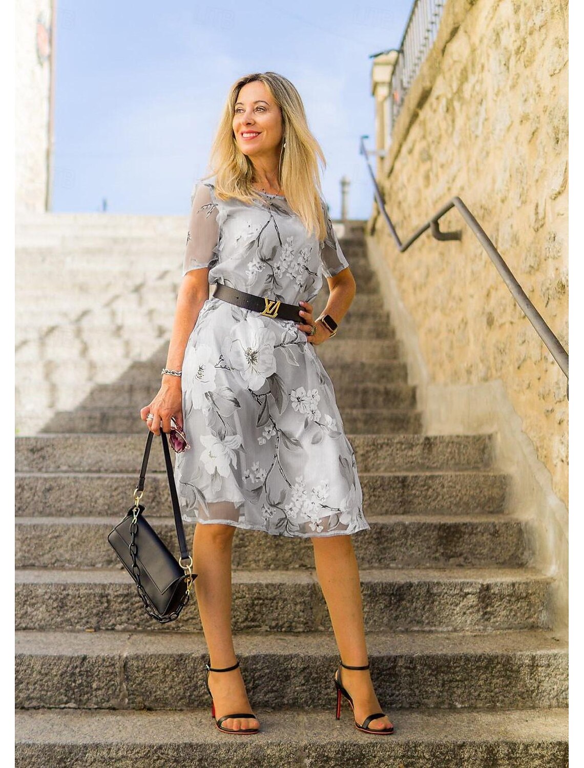 Serenella™ - Robe Midi Plissée à Imprimé Floral pour un Style Élégant et Confortable