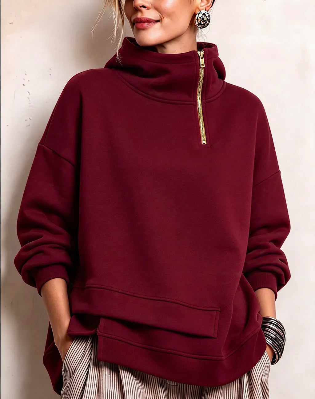 Janine - Sweat femme à col montant zippé et ourlet asymétrique