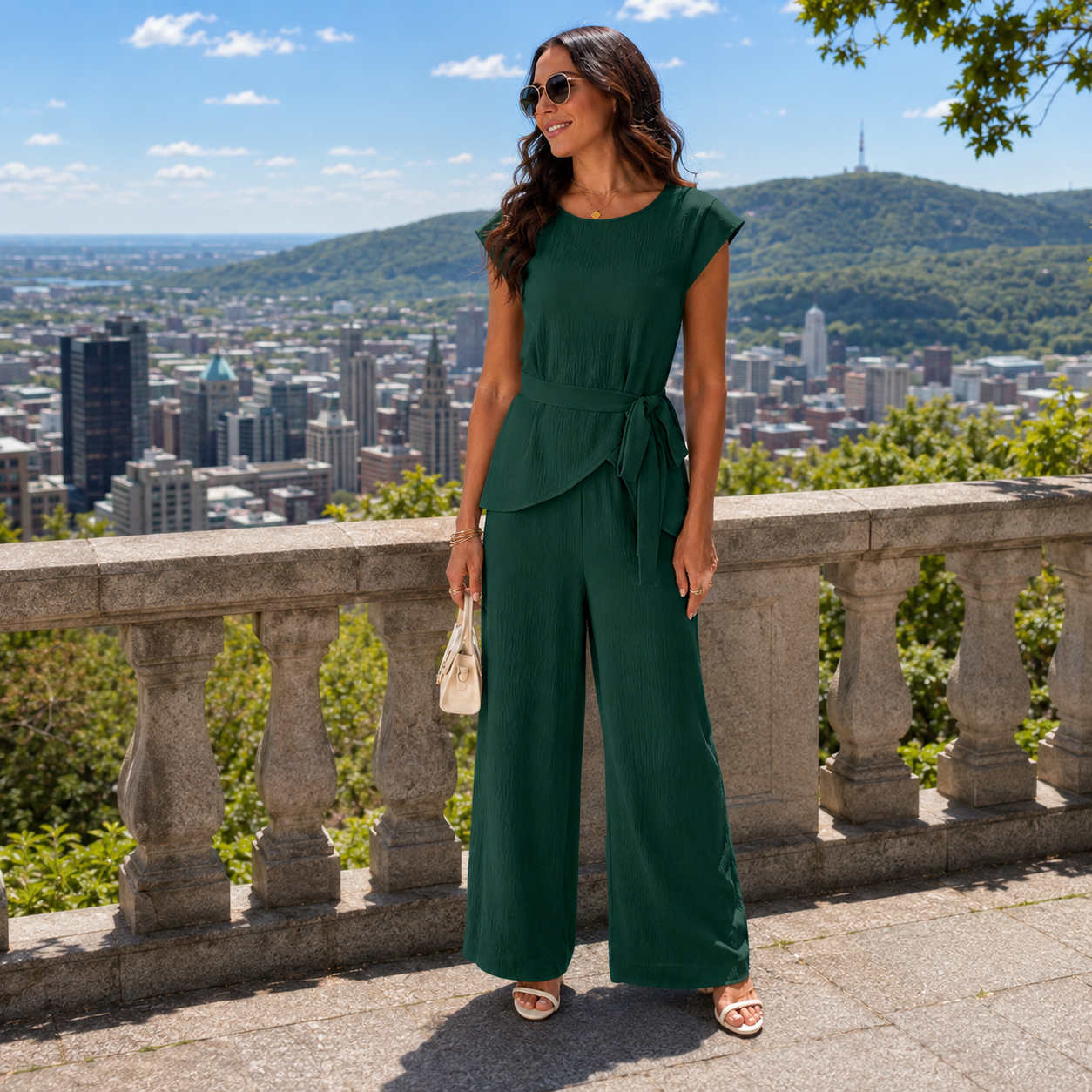 Bevoria - Ensemble femme chic avec haut ceinturé et pantalon large