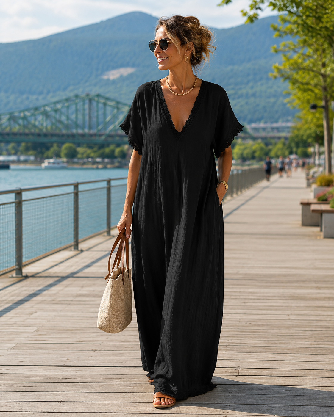 Delyra - Robe longue femme ample avec dentelle et col V