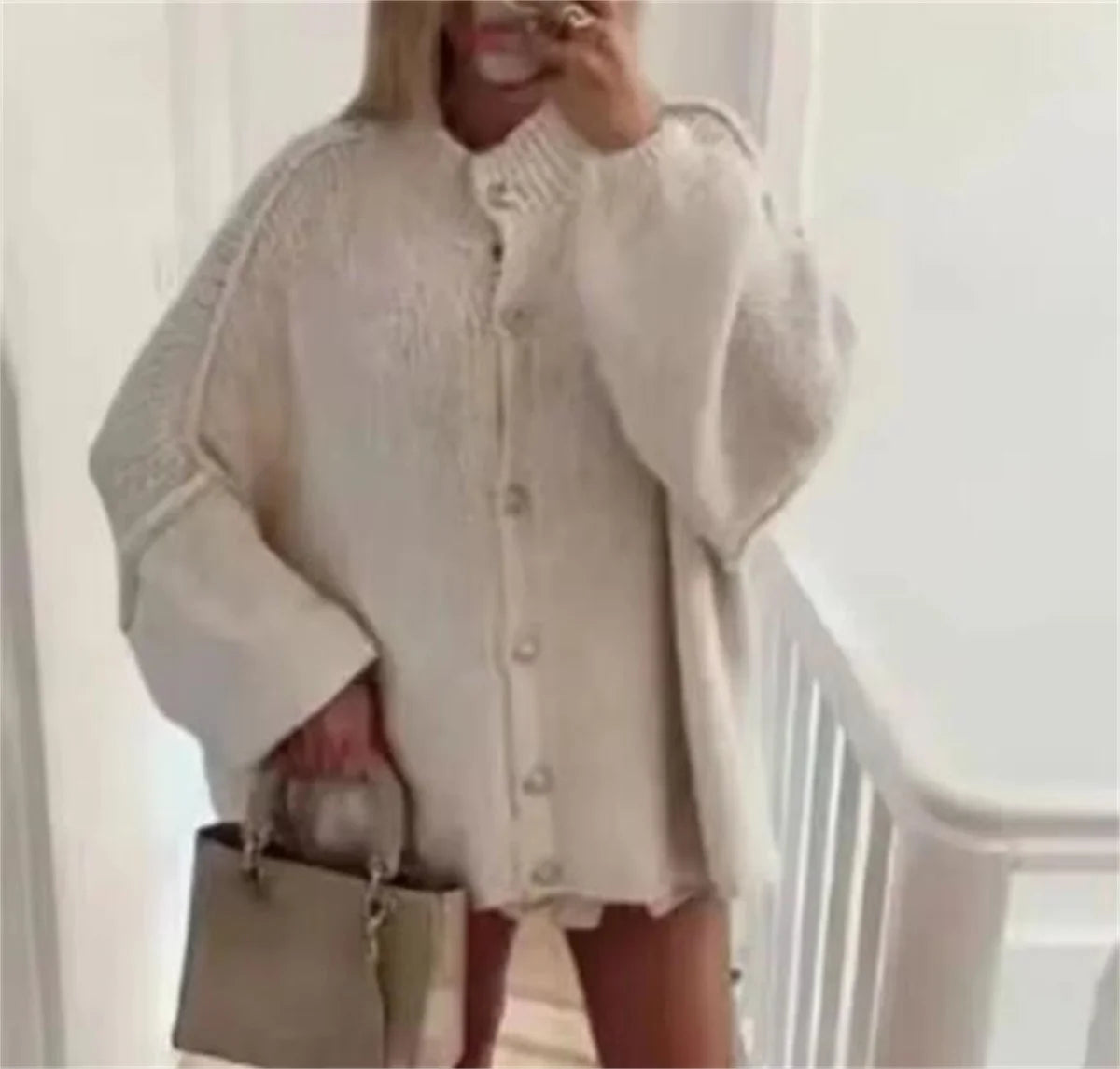 Lili™ - Pull Ample à Boutons Métalliques