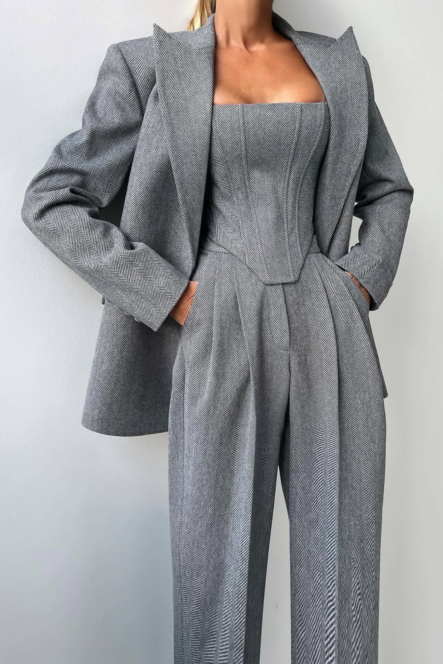 Renata™ - Costume 3 pièces avec blazer croisé