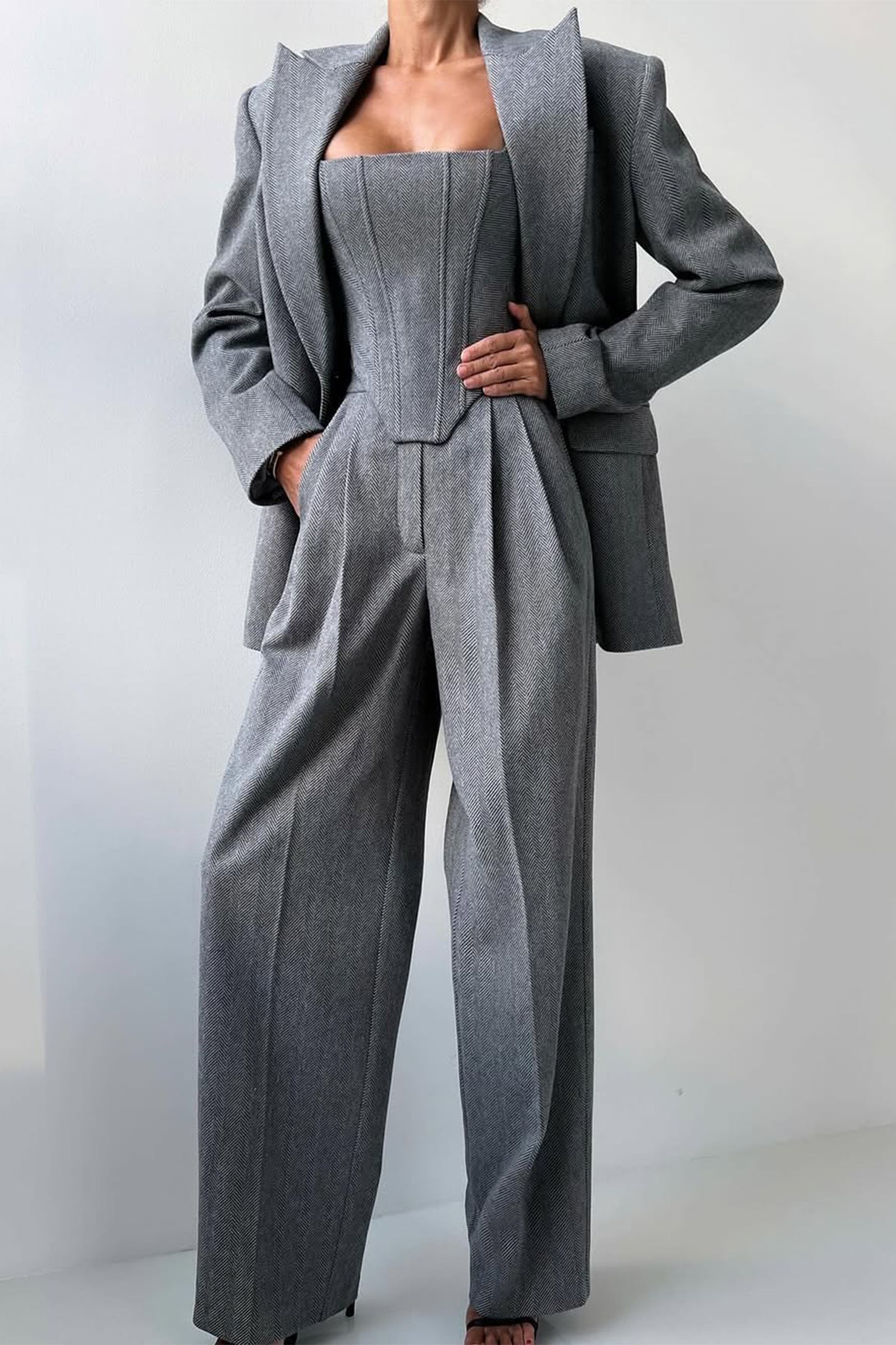 Renata™ - Costume 3 pièces avec blazer croisé