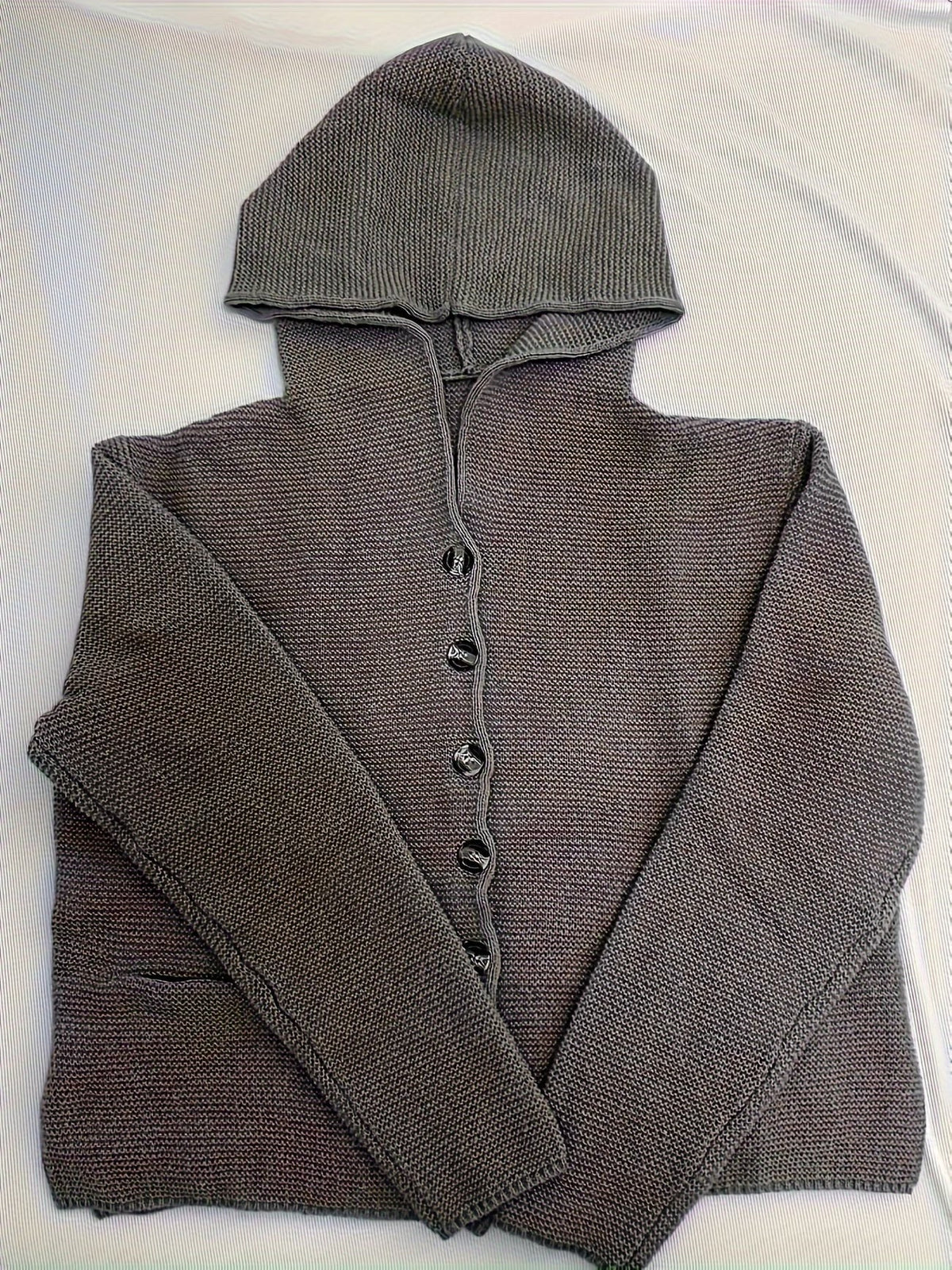 Maëline - Cardigan femme en grosse maille à capuche et boutons