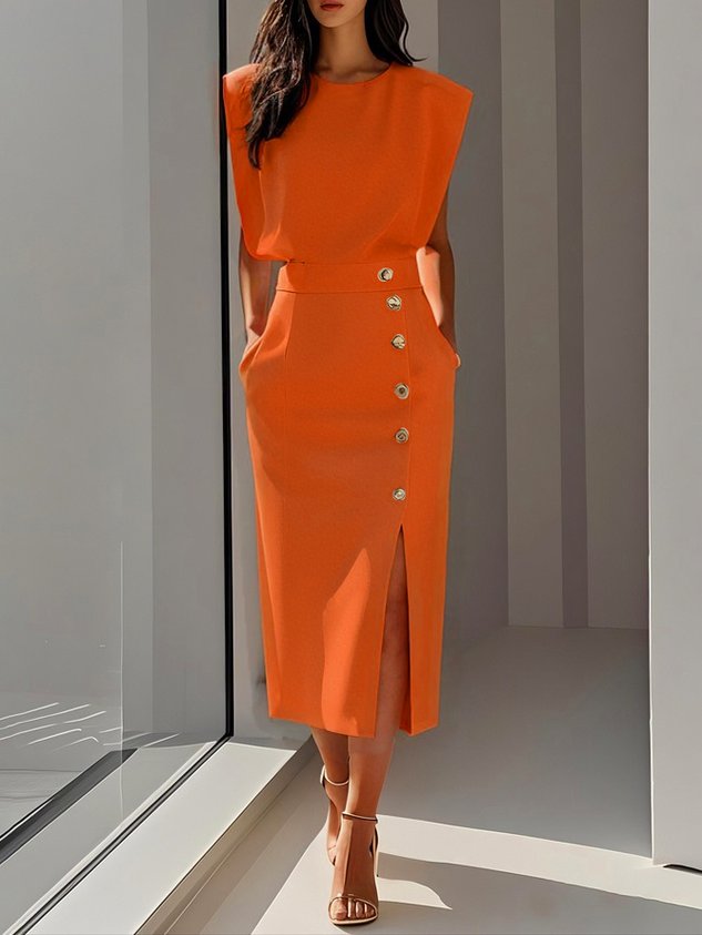Floralia™ - Robe midi unie avec fente à boutons et décolleté rond
