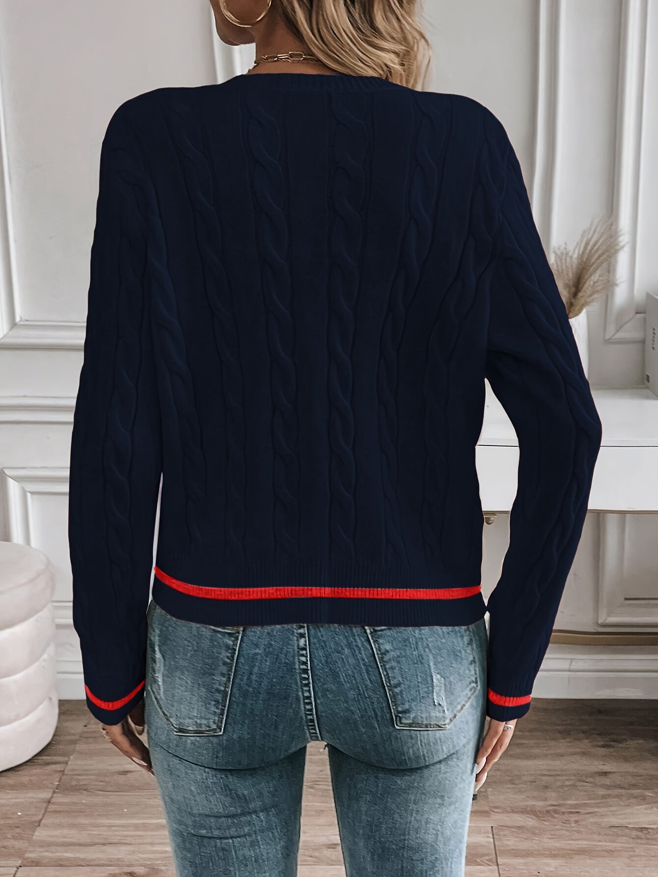 Elvyna™ - Cardigan Doux Boutonné au Charme Intemporel